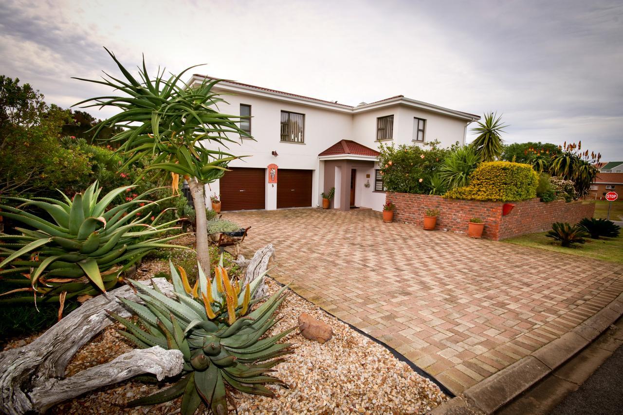 Rest Assured Stilbaai Apartment Exterior photo